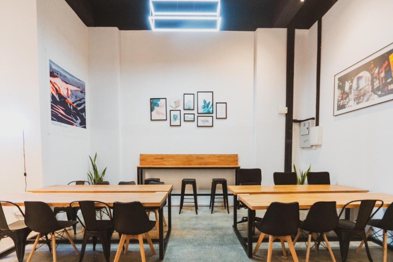 Hashtag.Capsule.Hostel Johor Bahru Ngoại thất bức ảnh
