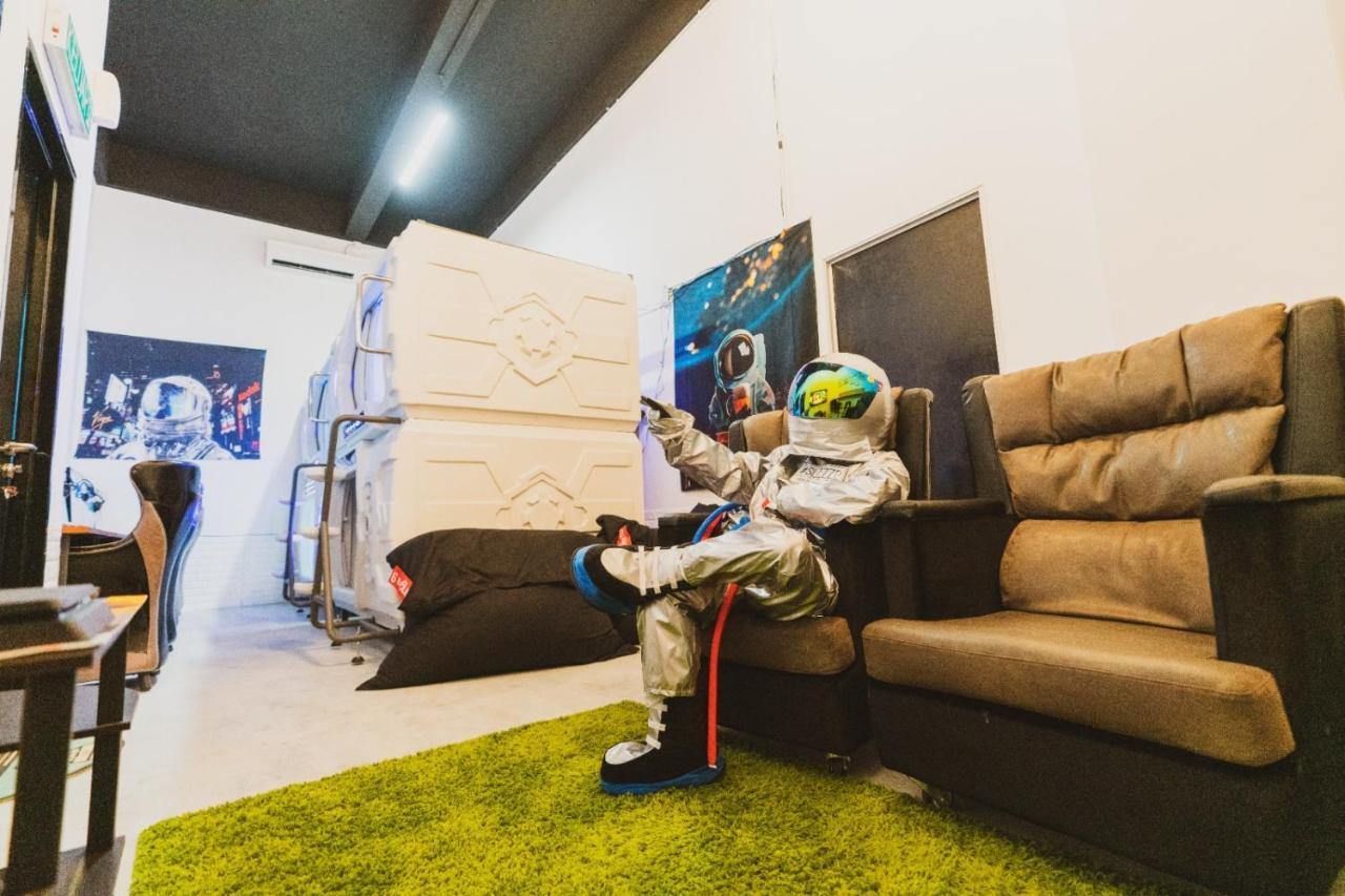 Hashtag.Capsule.Hostel Johor Bahru Ngoại thất bức ảnh