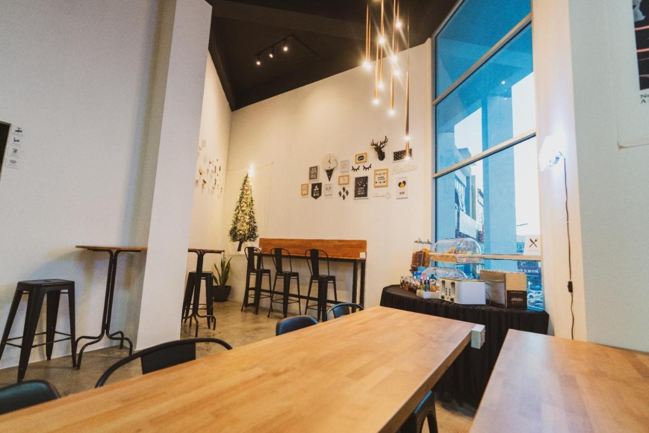 Hashtag.Capsule.Hostel Johor Bahru Ngoại thất bức ảnh