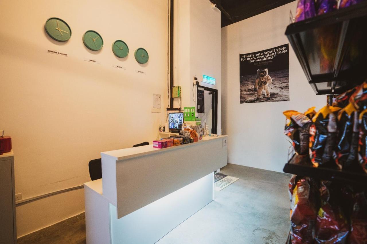 Hashtag.Capsule.Hostel Johor Bahru Ngoại thất bức ảnh